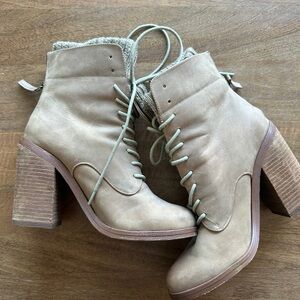 Kenzie size 6 booties